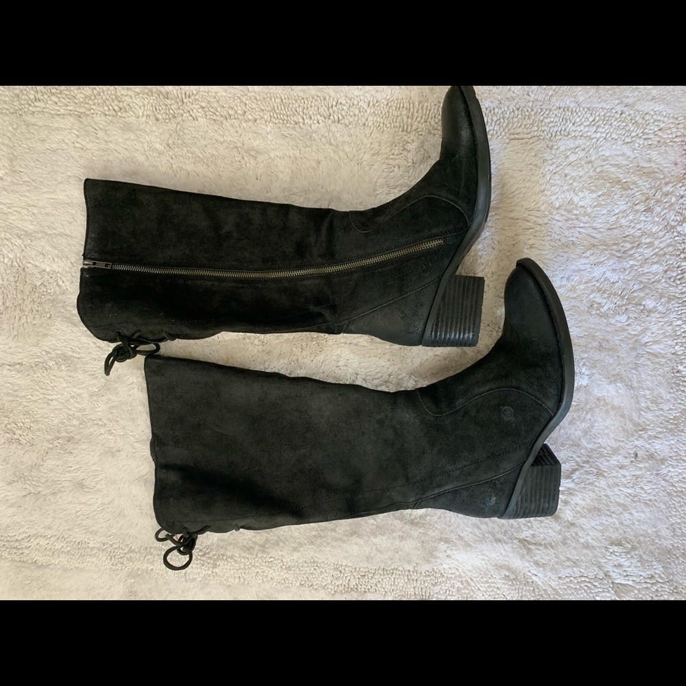 Born knee boots